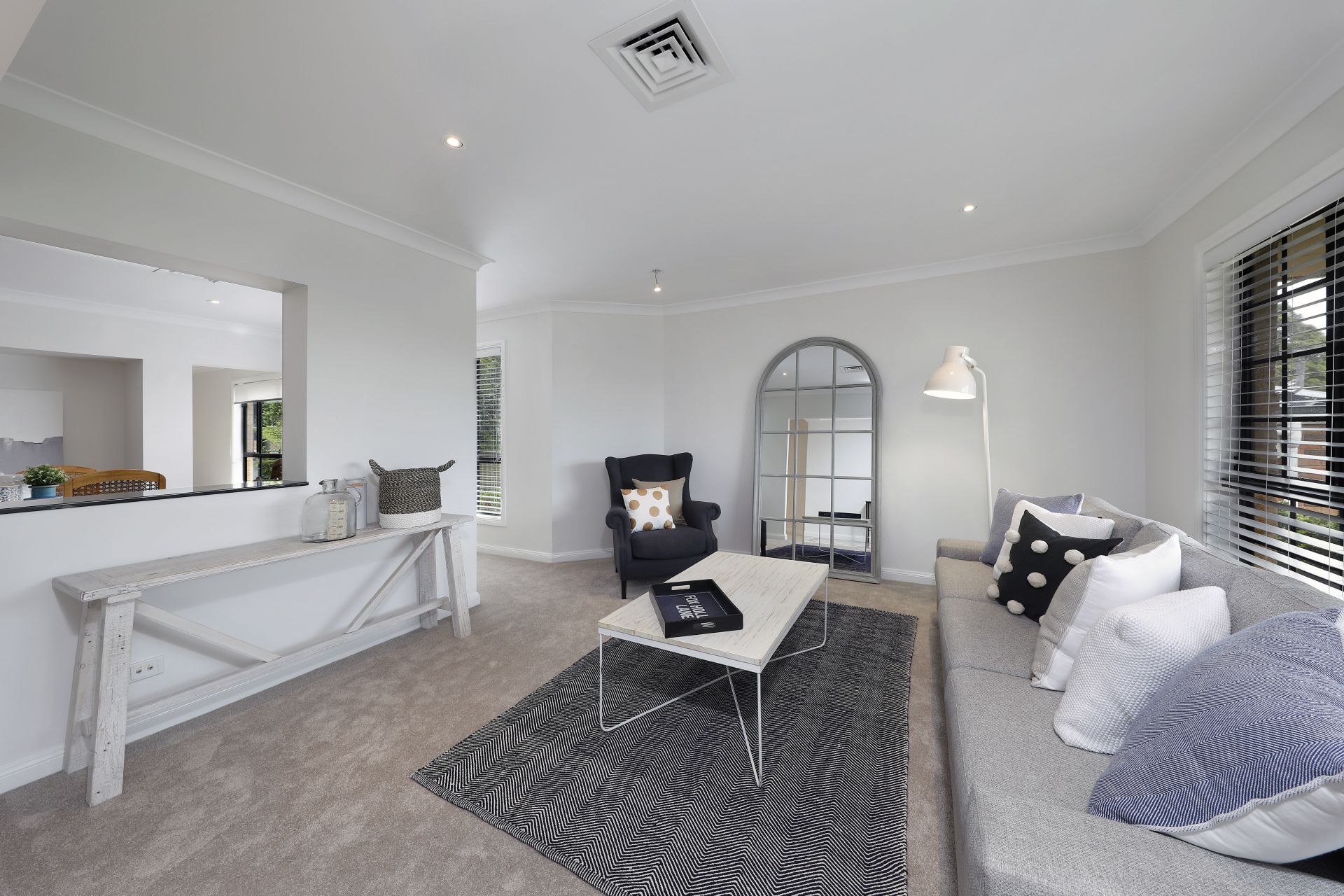 255 Sylvania Road South, GYMEA BAY, Gymea Bay - Thumbnail 4
