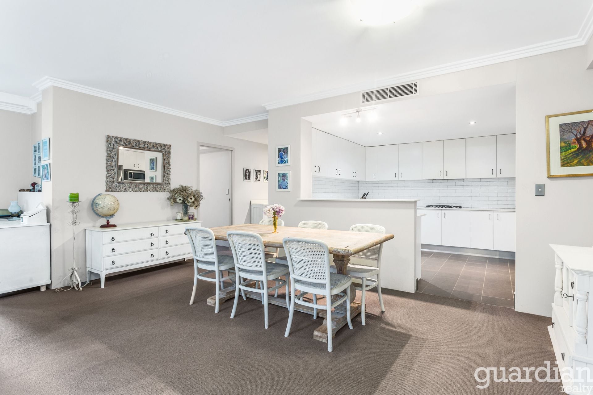 2/12-18 Sherwin Avenue Castle Hill NSW, Castle Hill - Thumbnail 2