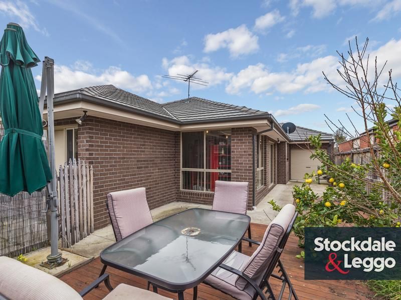18 Jenolan Way SOUTH MORANG, South Morang - Thumbnail 2
