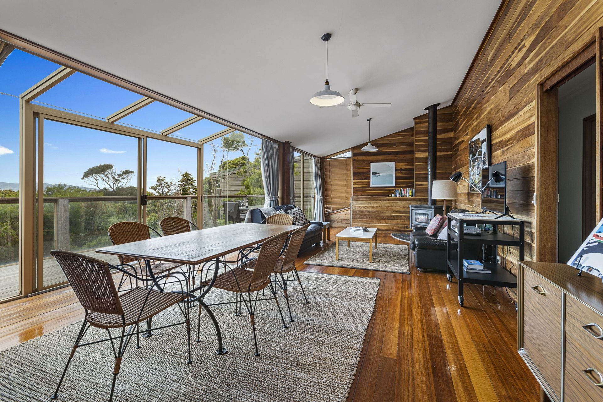16 Ferrier Drive, Marengo - Thumbnail 7