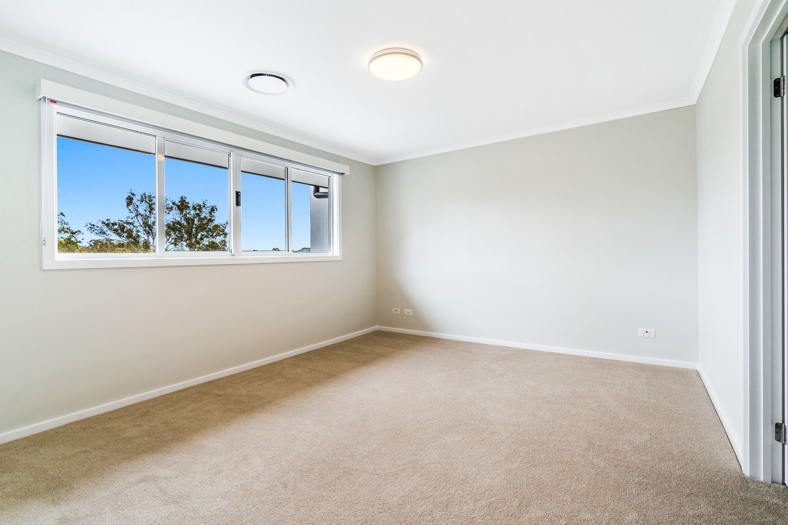Real Estate For Lease 8 Tangerine Way Cobbitty , NSW
