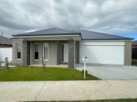16 Ilfracombe Way, Paynesville VIC