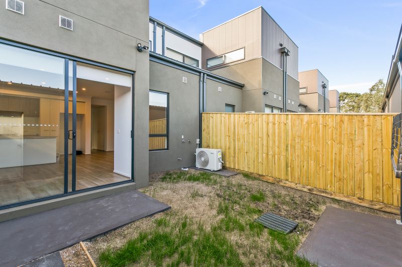 6 Growling Crescent, Wollert