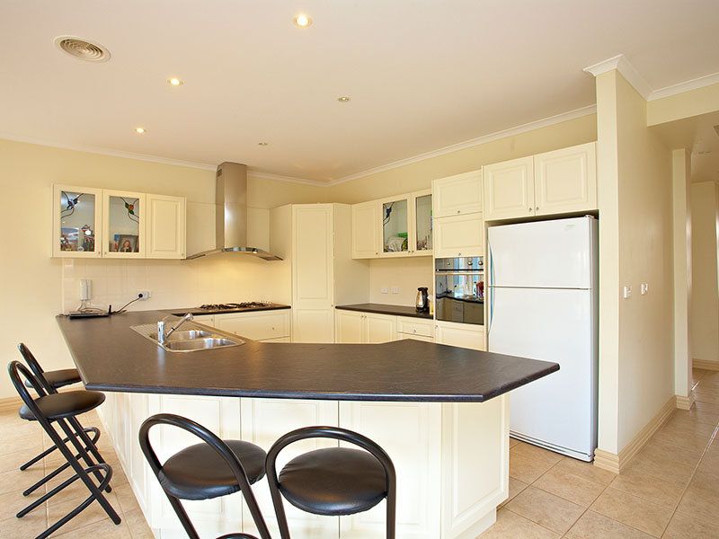 10 Paringa Way, Burnside - Thumbnail 3