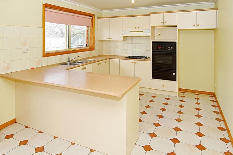 $320- $340 LOOKING FOR GREAT TENANTS