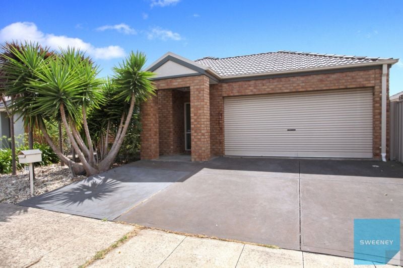 22 Drummond St, Caroline Springs - Thumbnail 2
