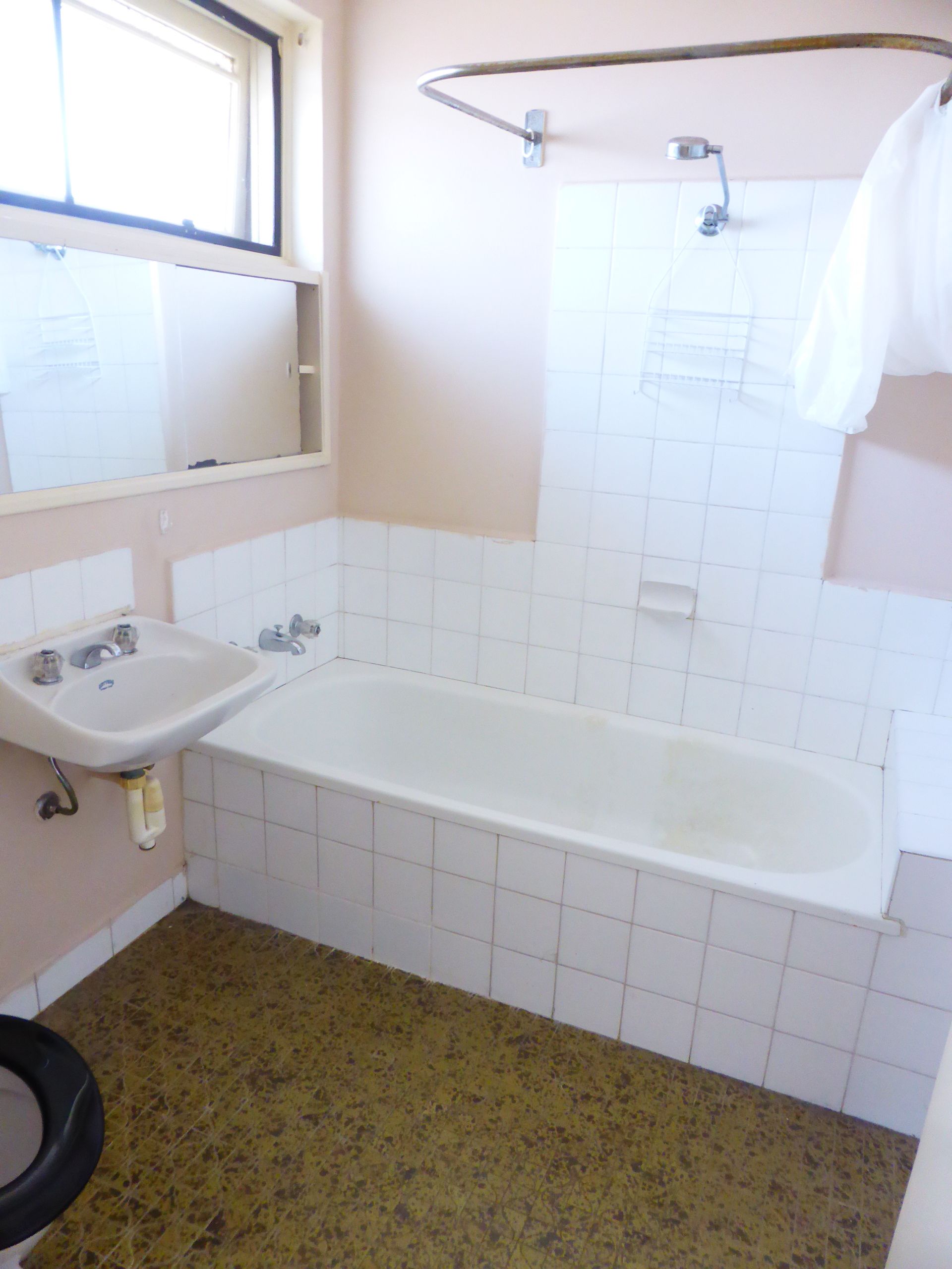 COMFORTABLE APARTMENT IN QUIET LOCATION