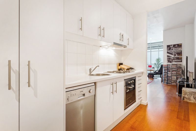 14/8-18 Whitehall Street, Footscray - Thumbnail 3