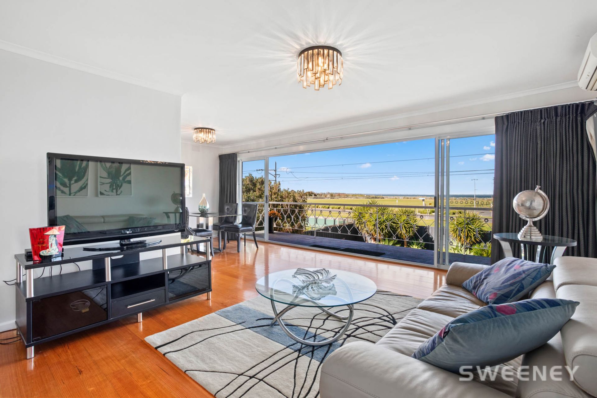 76 Simmons Drive, Seaholme - Thumbnail 5