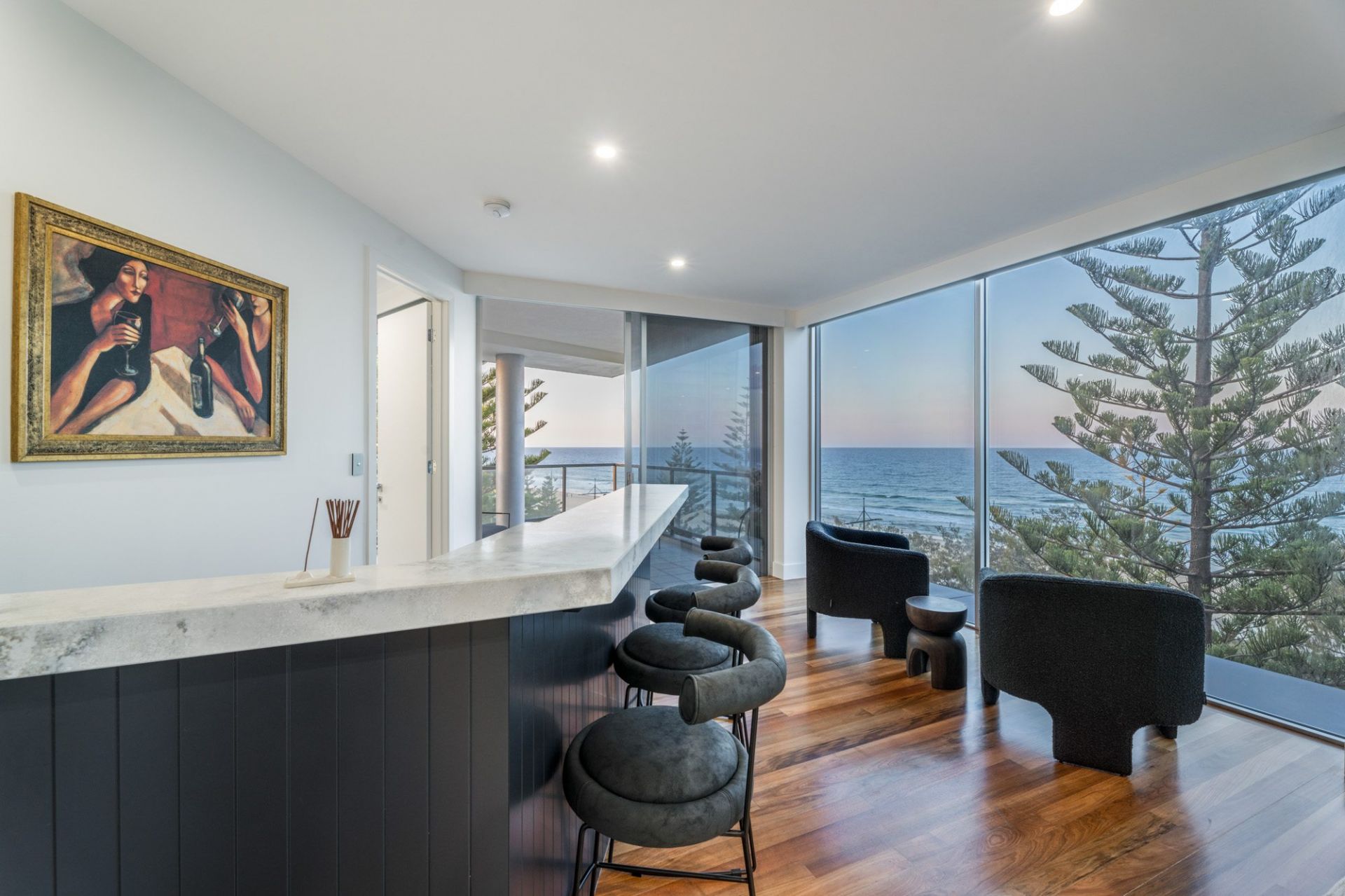 6/5 Laycock Street, Surfers Paradise - Thumbnail 8