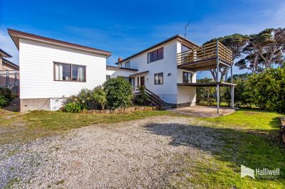 52 Hawley Esplanade, Hawley Beach, Hawley Beach - Thumbnail 4