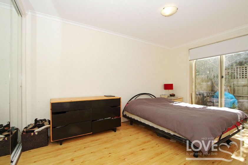 A stylish apartment right in the heart of Thornbury.