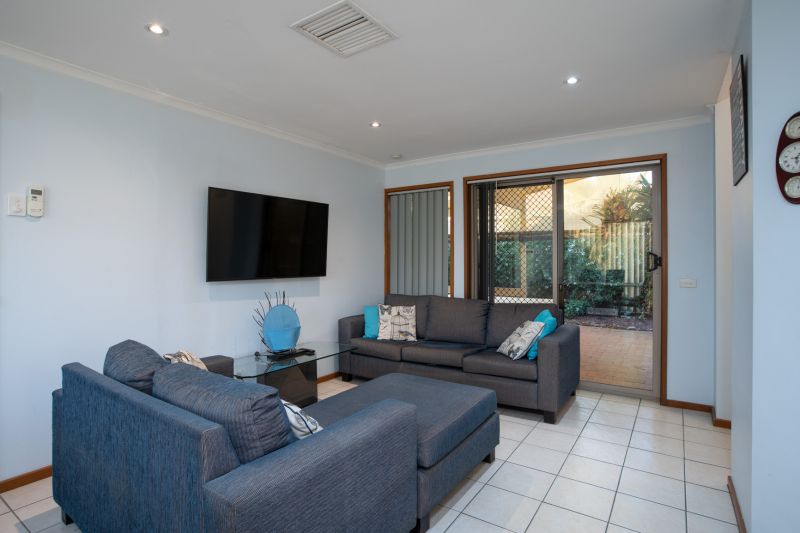 639 Pearsall Street Lavington NSW, Lavington - Thumbnail 4