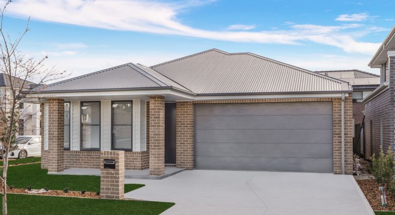 38 Diamondback Parade