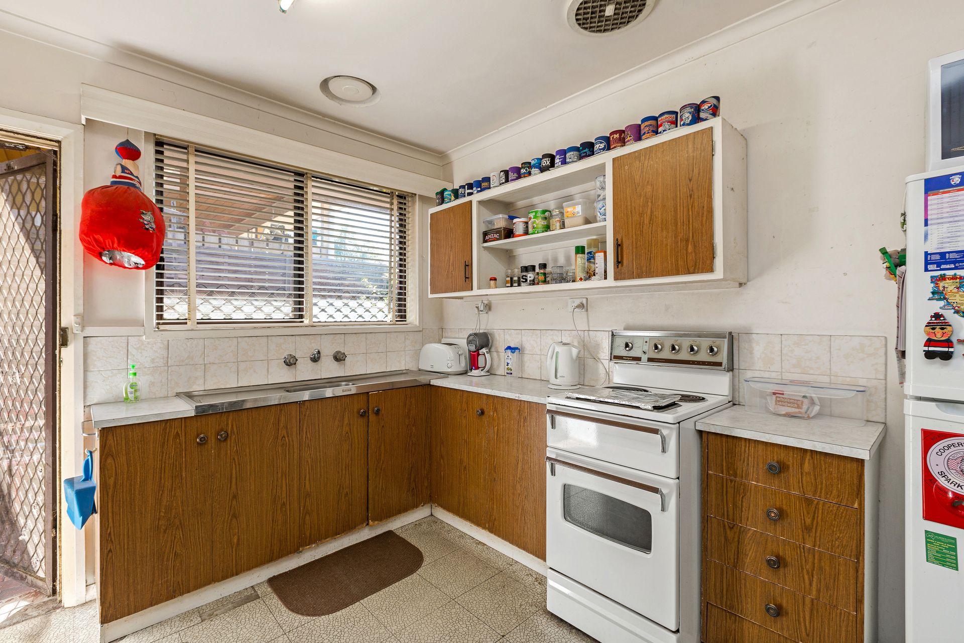 1/17 Gordon Parade, Yarraville - Thumbnail 4
