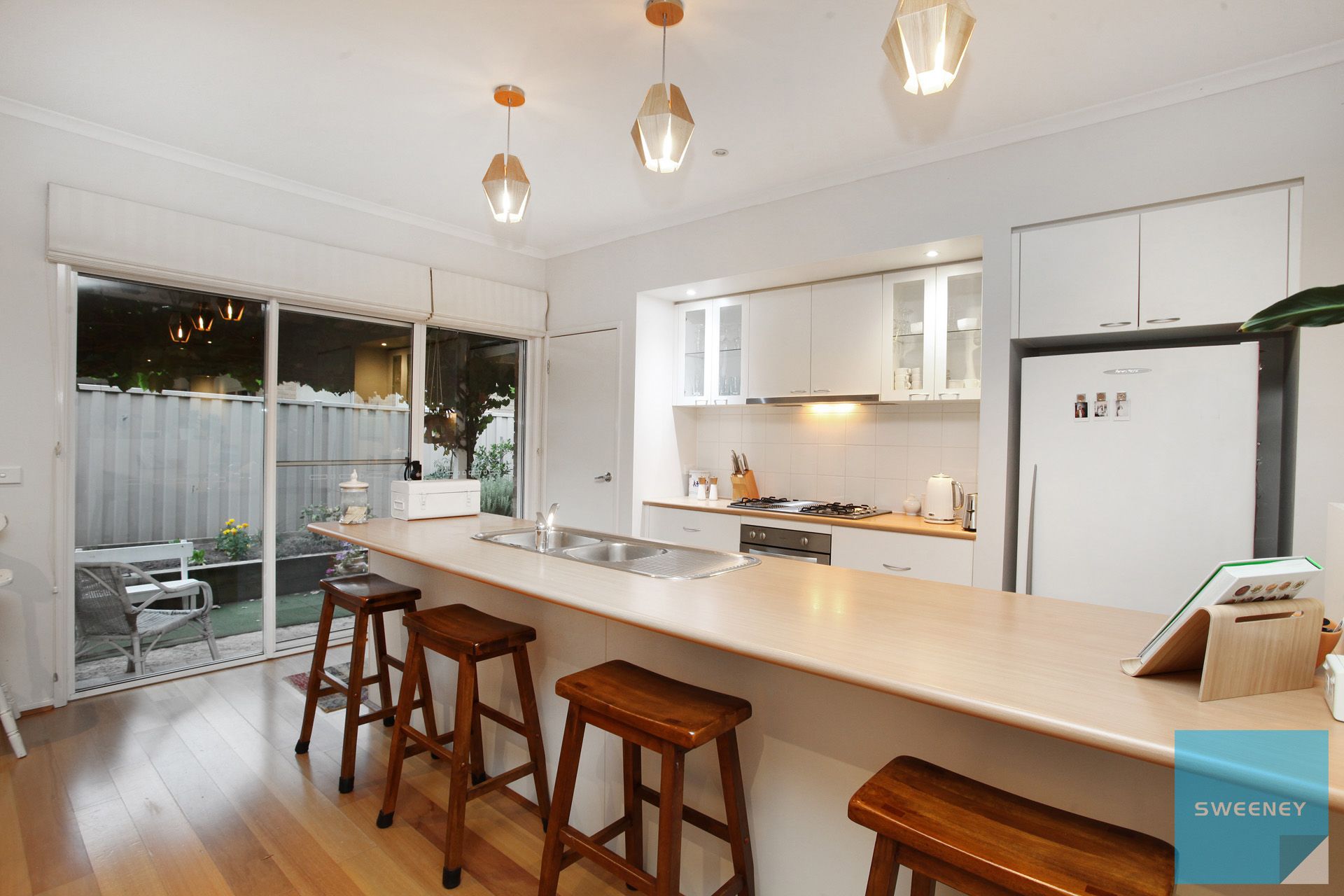 7 Matlock Street, Caroline Springs - Thumbnail 6