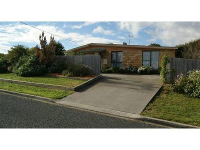 27 Boyes Street, TURNERS BEACH, Turners Beach - Thumbnail 3