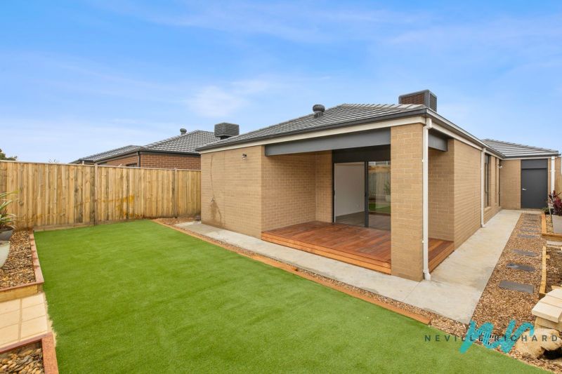 34 Reardon Crescent, St Leonards Neville Richards Real Estate