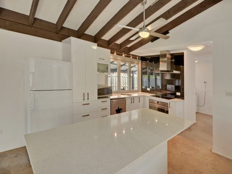 4 Yulunga Place Mooloolaba QLD, Mooloolaba - Thumbnail 2