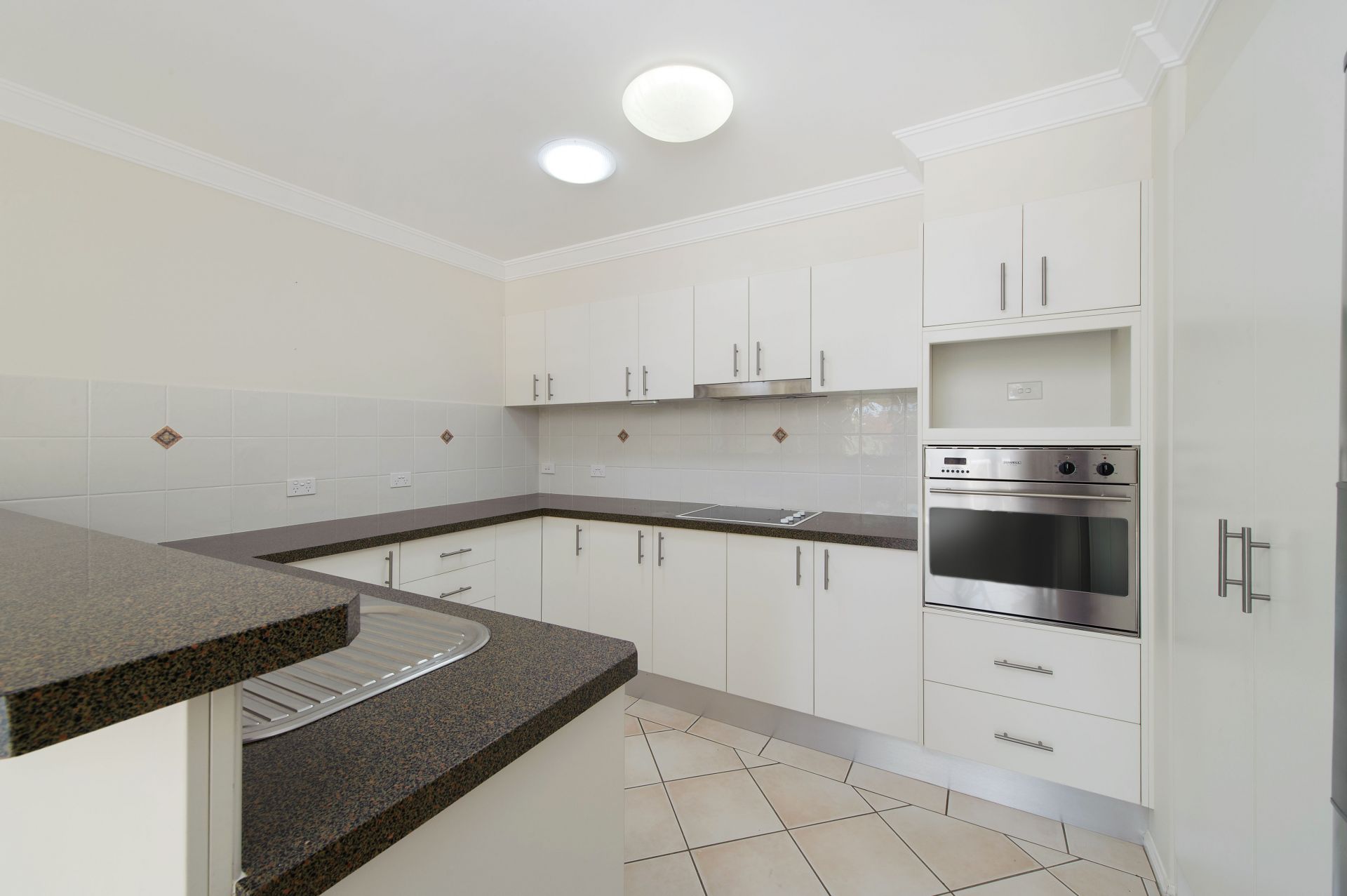 1/5 Sunnyside Crescent Port Macquarie NSW, Port Macquarie - Thumbnail 3