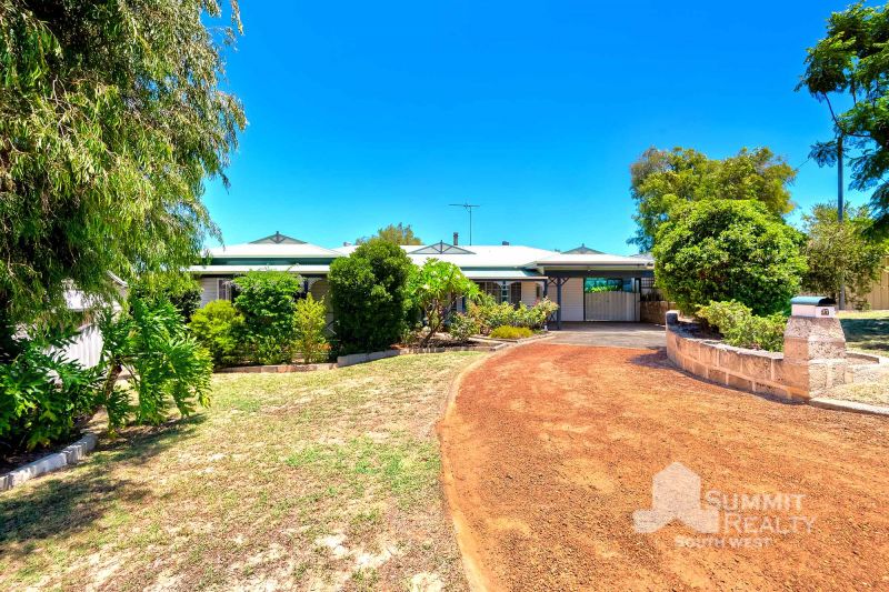 Real Estate For Sale 37 Eagle Crescent Eaton , WA