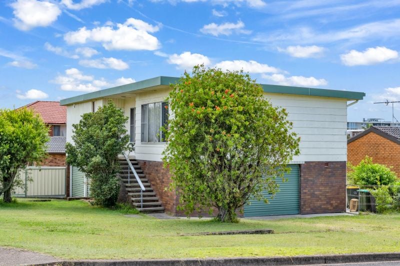 24 Pacific Street, Caves Beach - Thumbnail 3