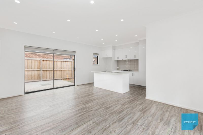 1 Portofino Crescent, Fraser Rise - Thumbnail 4