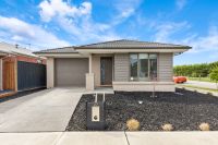 27 Ironstone Street, Cranbourne East VIC, Cranbourne East - Image 1