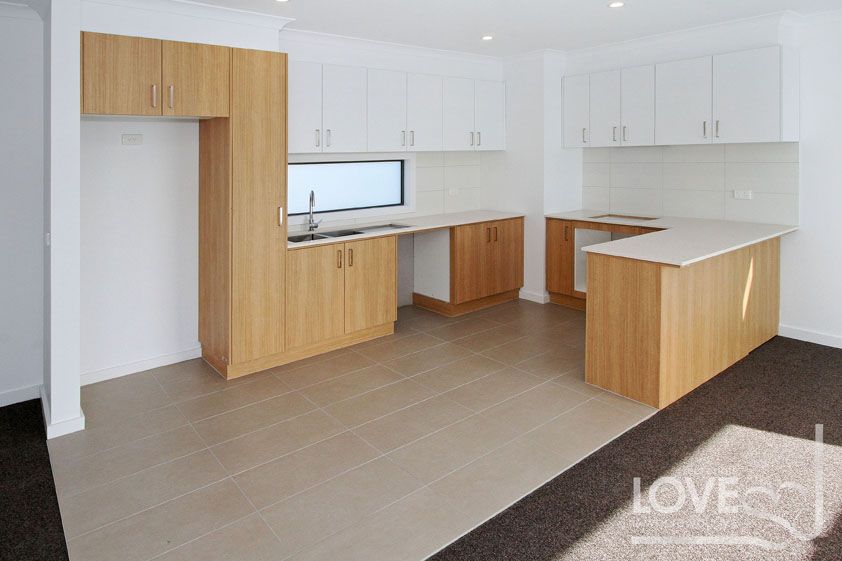 AS NEW & PERFECTLY LOCATED!