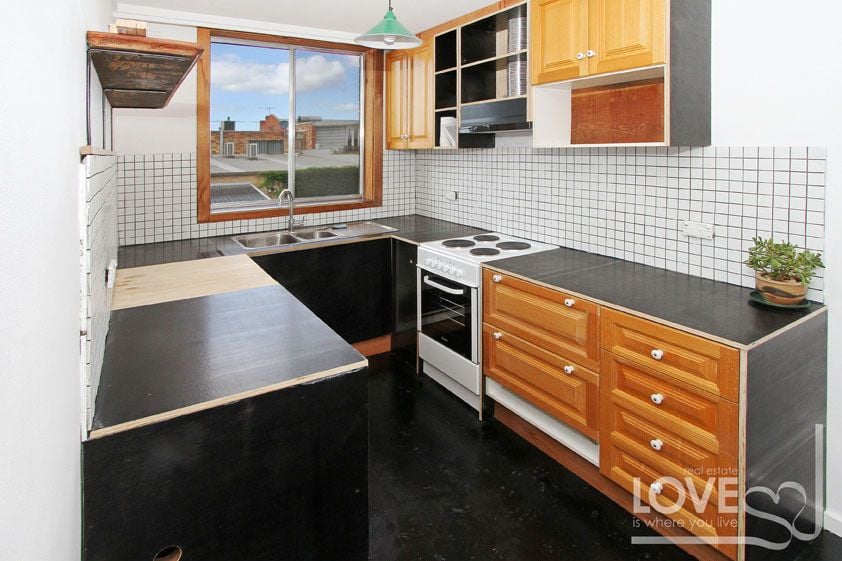Refurbished Trendy Apartment in Envious Position!