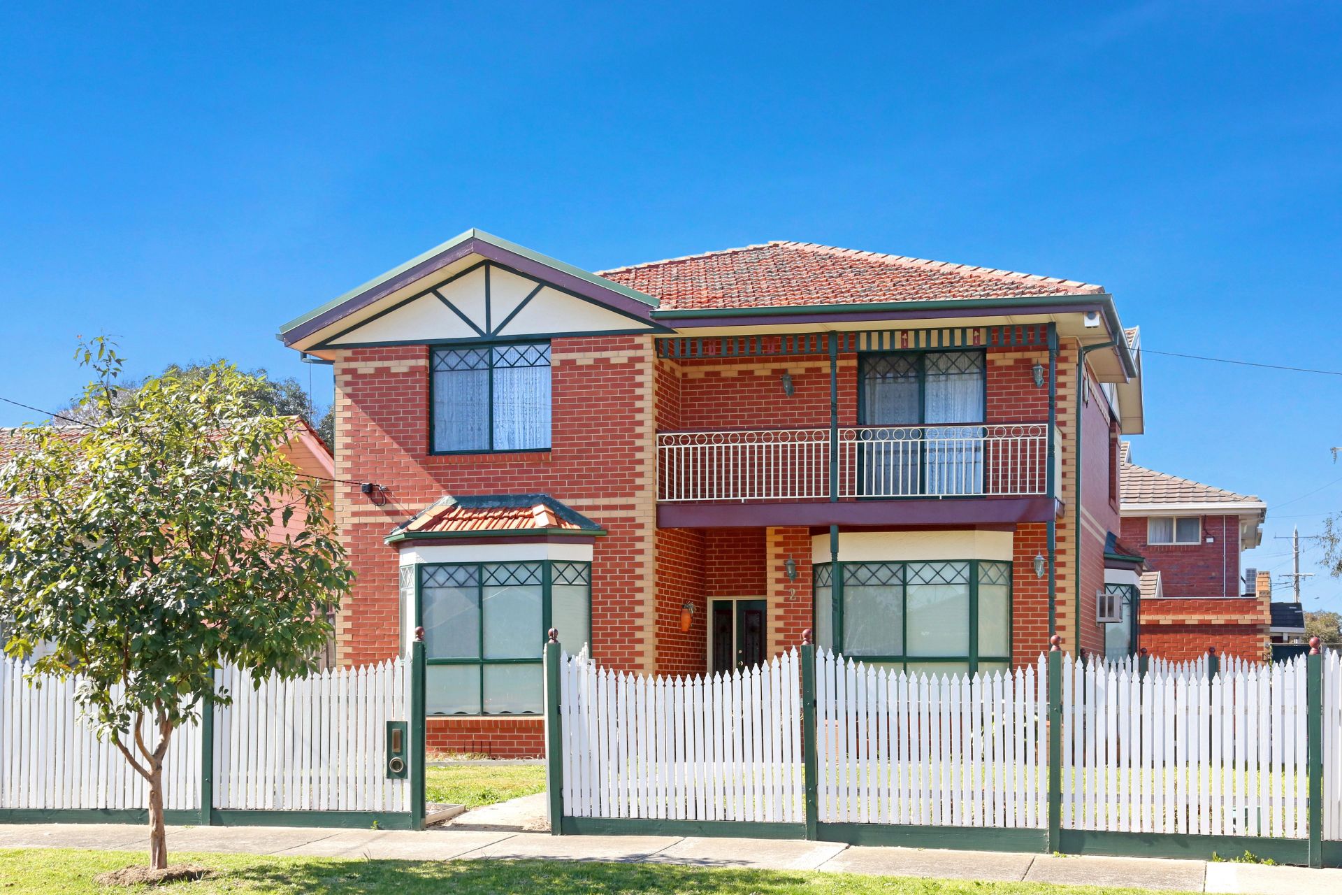 SPACIOUS FAMILY HOME!