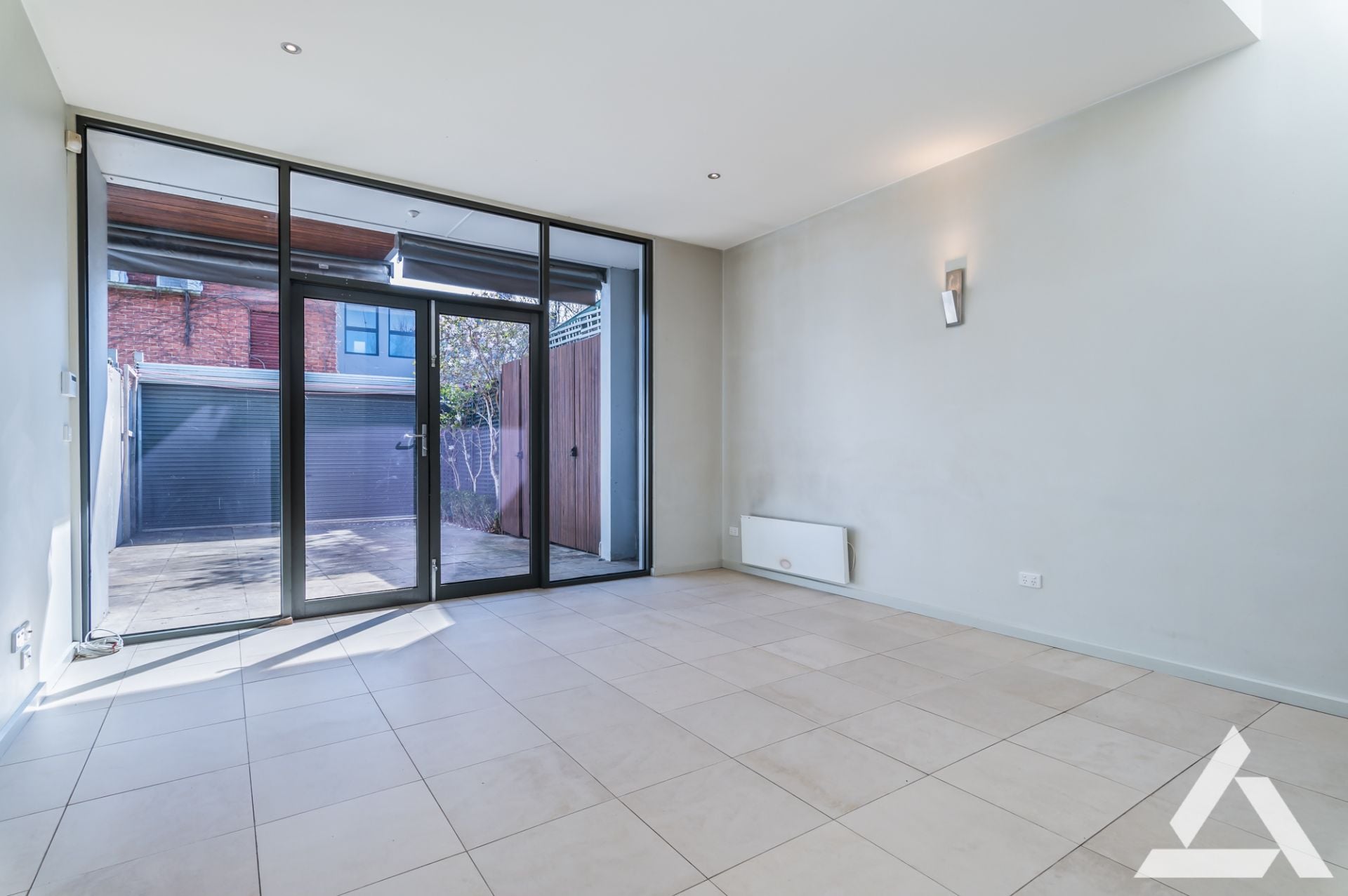 106 Cobden Street South Melbourne, South Melbourne - Thumbnail 5