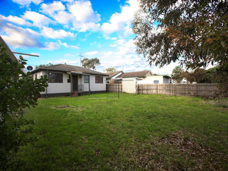 16 Evans Crescent, Laverton - Thumbnail 6