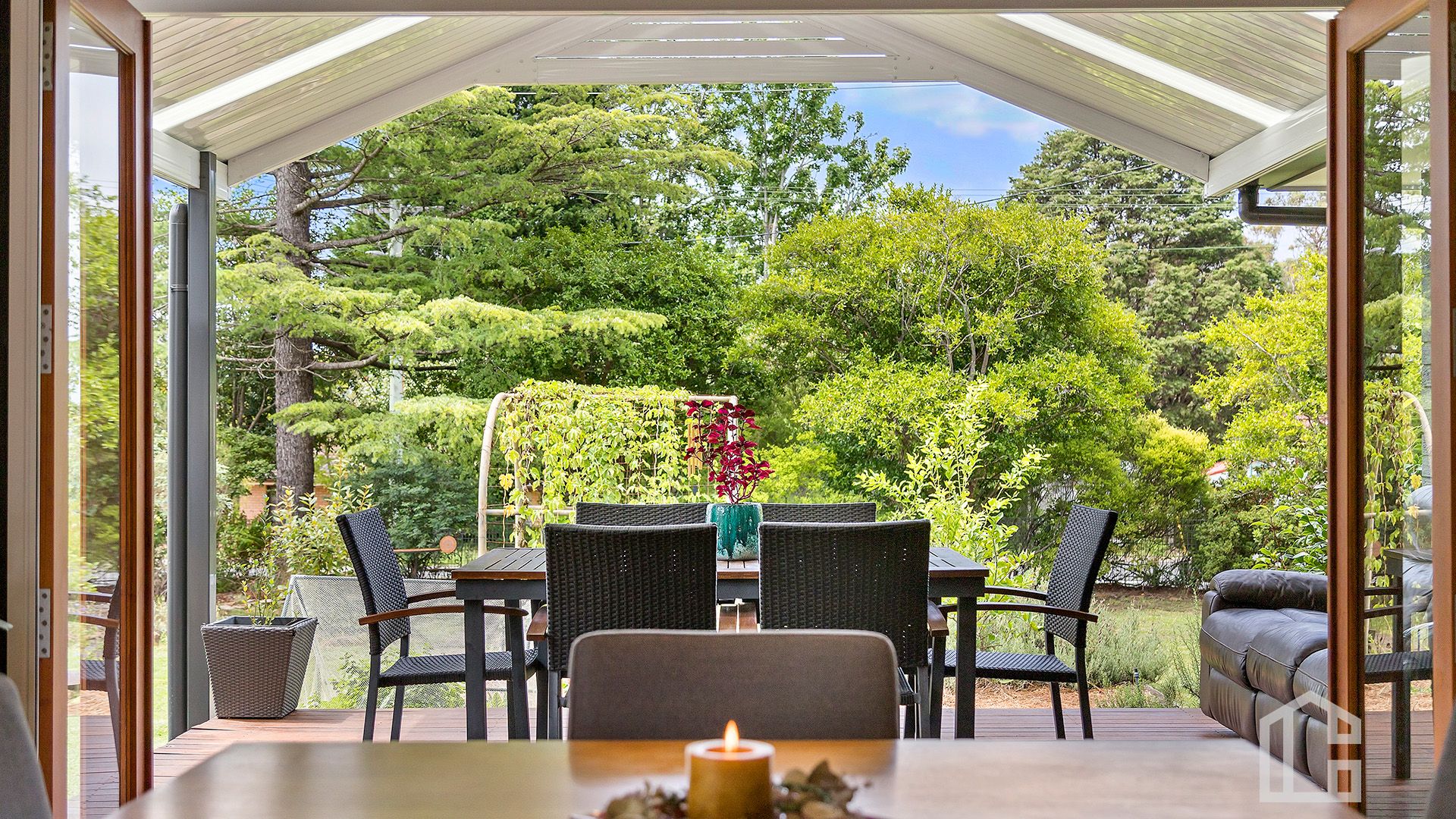 85 Burns Road, Springwood Chapman Real Estate