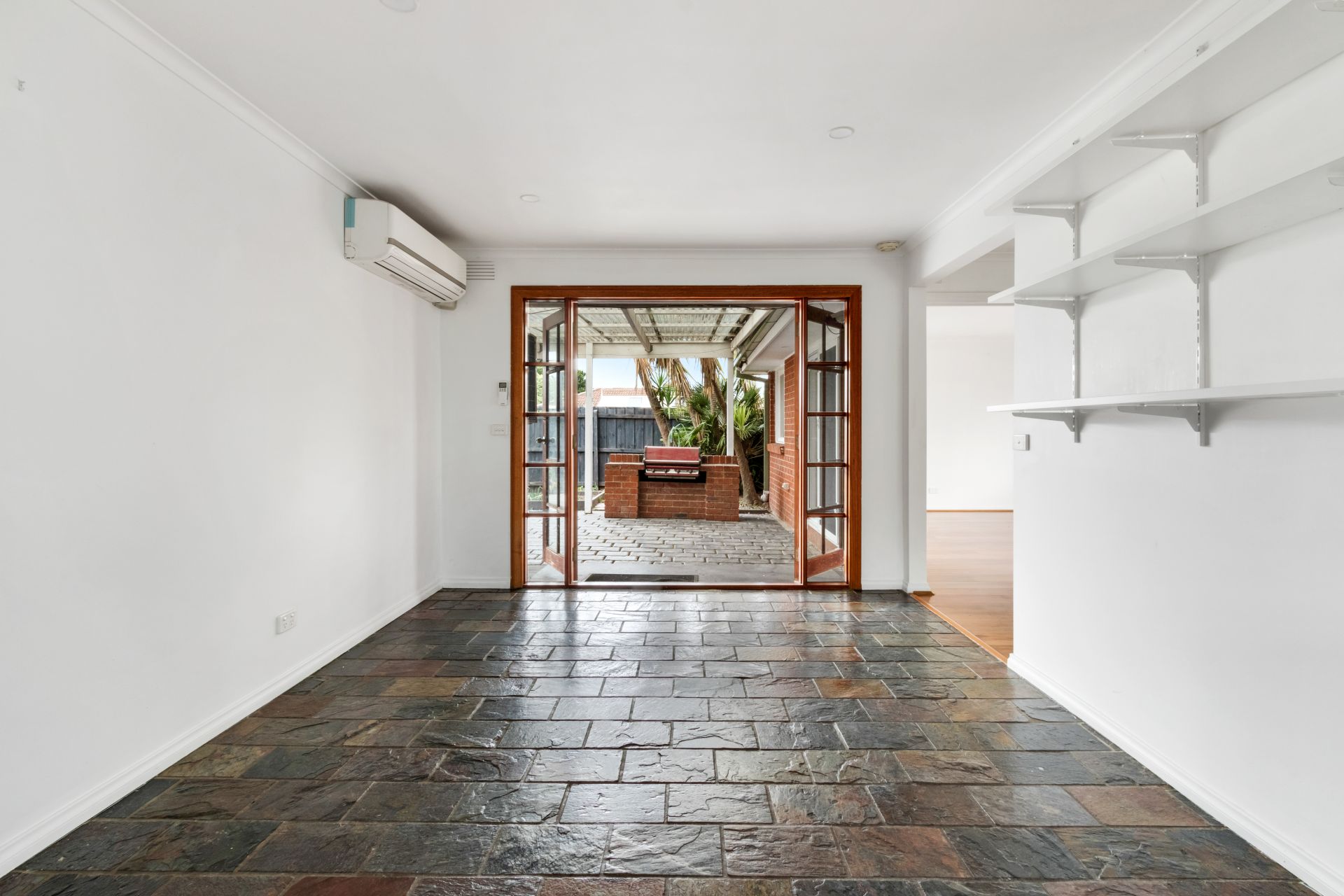 SPACIOUS AND STYLISH