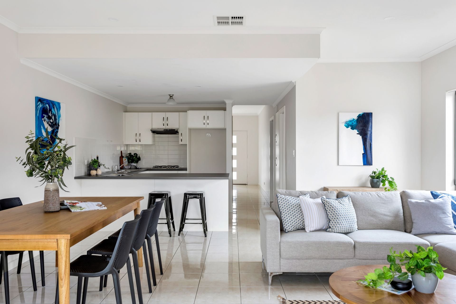 11B Raggatt Crescent MITCHELL PARK SA, Mitchell Park - Thumbnail 5
