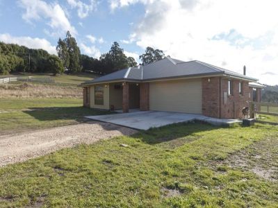 24 Lakeside Drive, Nook, ACACIA HILLS, Acacia Hills - Thumbnail 2