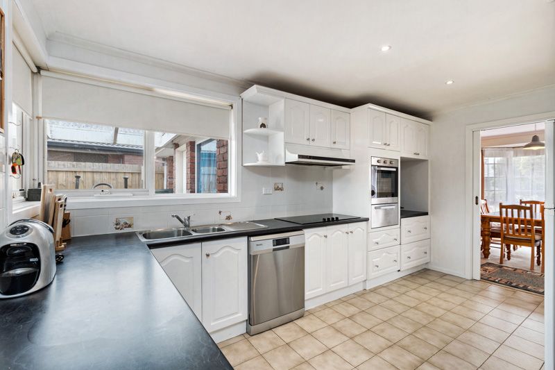18 Batman Street, Altona Meadows - Thumbnail 8