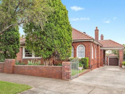 Art Deco family home with position and potential