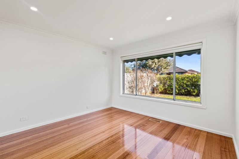 16 Winslow Avenue, Lalor
