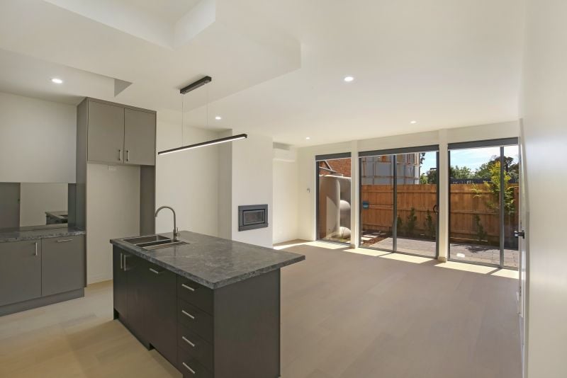 5/215 Separation Street, Northcote