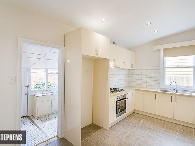 8 Stirling Street Footscray VIC, Footscray - Thumbnail 3