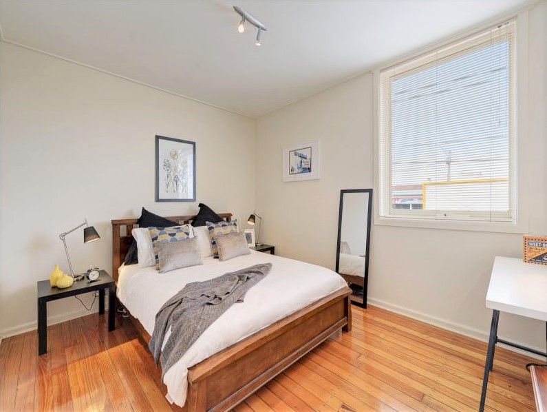 Rooftop Living in the Heart Of Thornbury!!