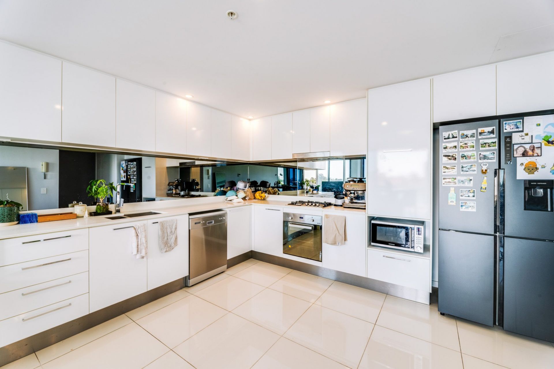 2205/5 Harbour Side Court, Biggera Waters - Thumbnail 8