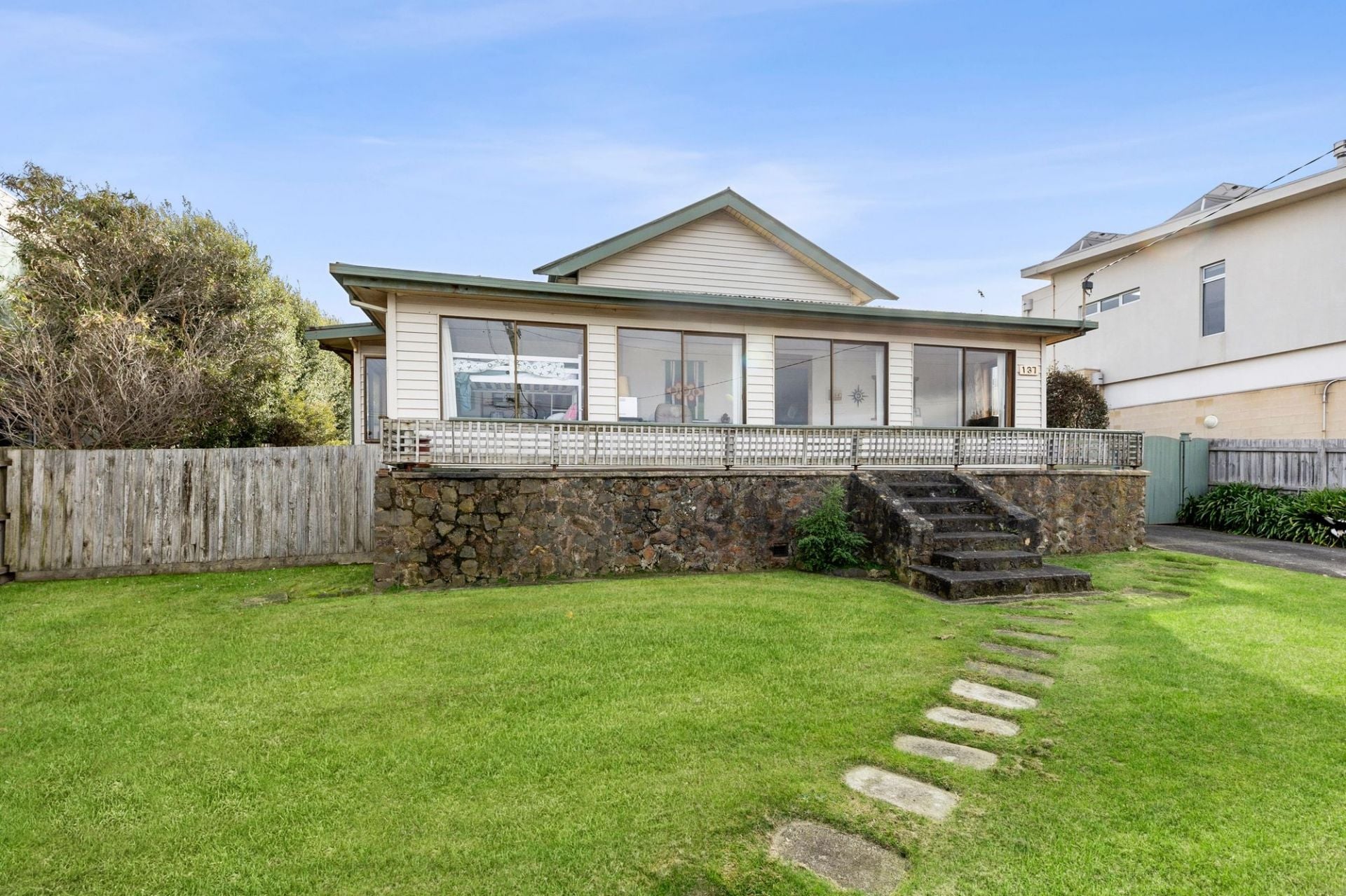 137 The Terrace Ocean Grove VIC, Ocean Grove - Thumbnail 2
