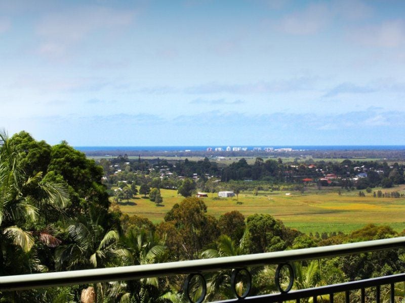 40 Celestine Place ROSEMOUNT QLD, Rosemount - Thumbnail 5