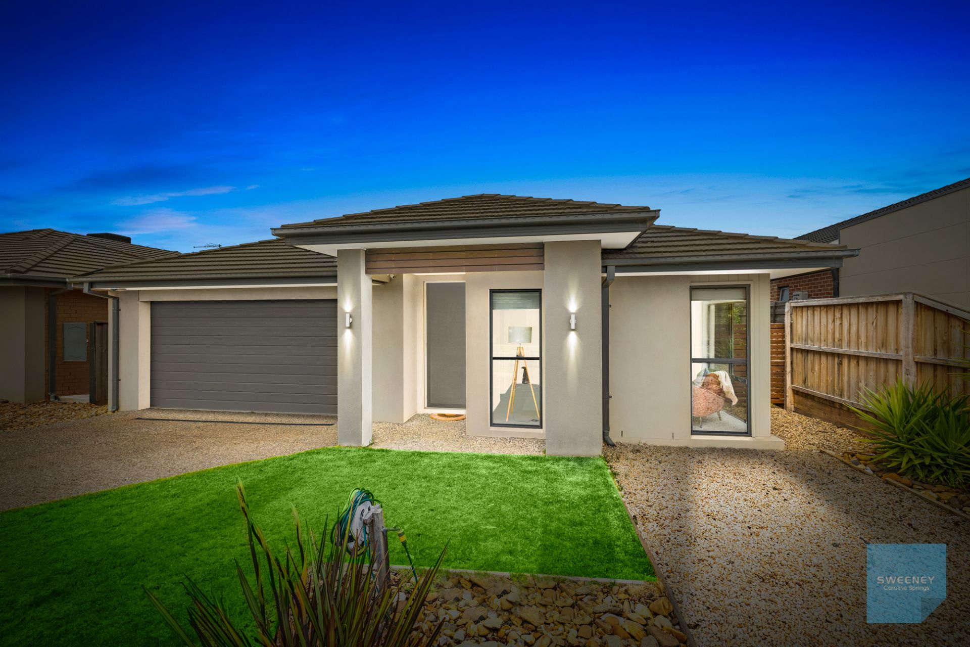 15 Eaglecrest Avenue, Fraser Rise - Thumbnail 2