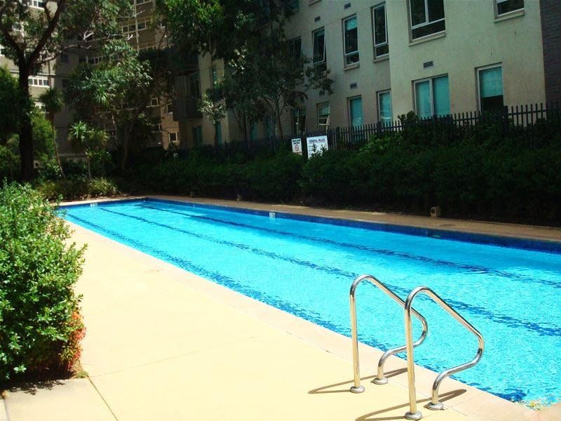 2 Bedroom Apartment in College Square