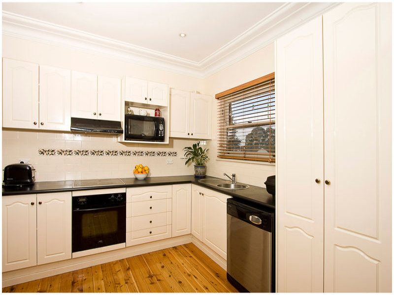 26 Bell Street, South Windsor - Thumbnail 5