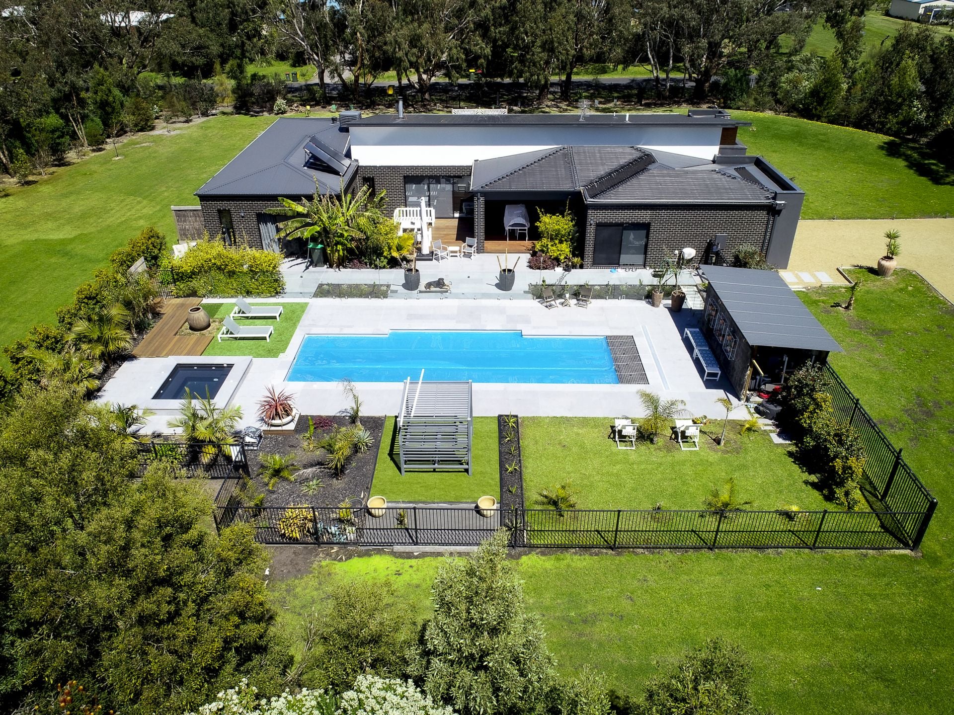 14 Ocean Park Drive, Marengo - Thumbnail 2